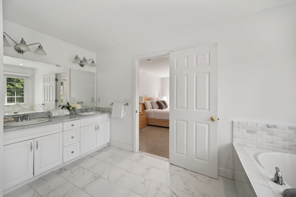 7 Muir Way Marlborough, MA 01752 - Photo 21 of 41