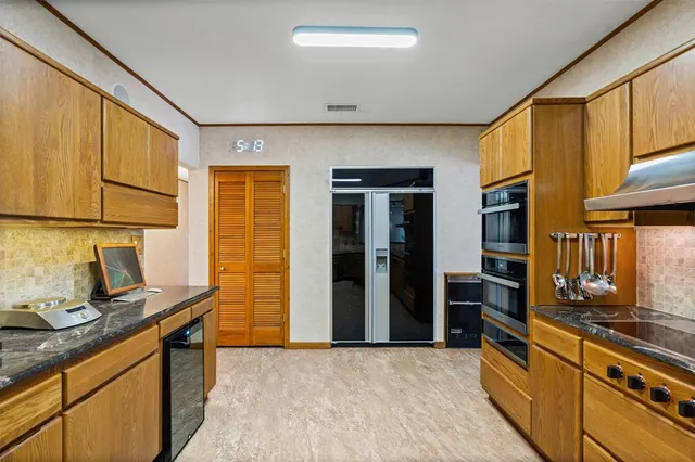 $1,600,000 | 1085 County Road 1960, Yantis, TX 75497