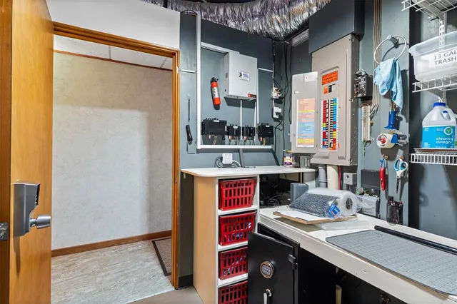 $1,600,000 | 1085 County Road 1960, Yantis, TX 75497