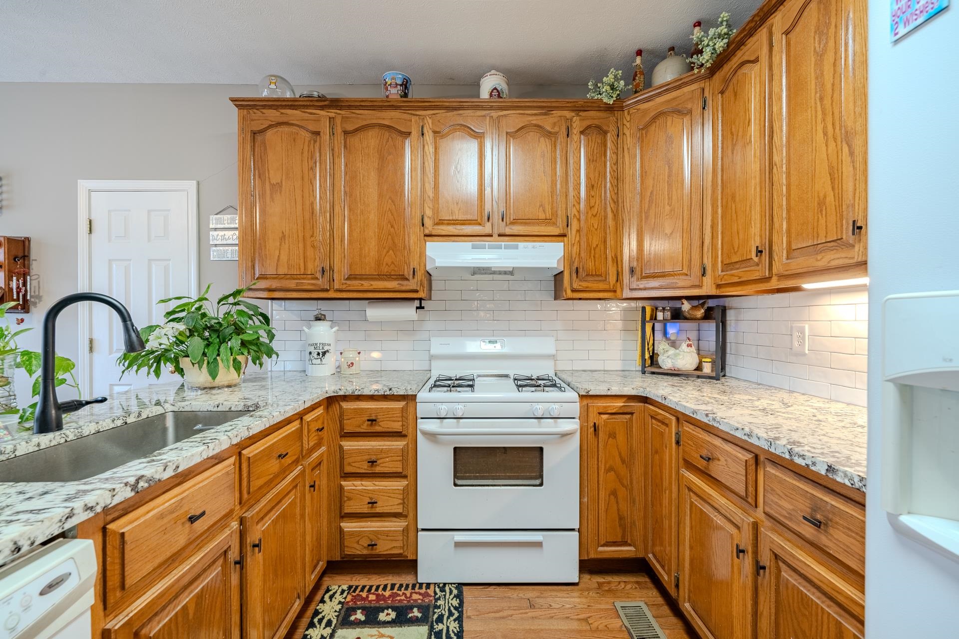 1635 Choate Creek Road Savannah, TN 38372 - Photo 5 of 39