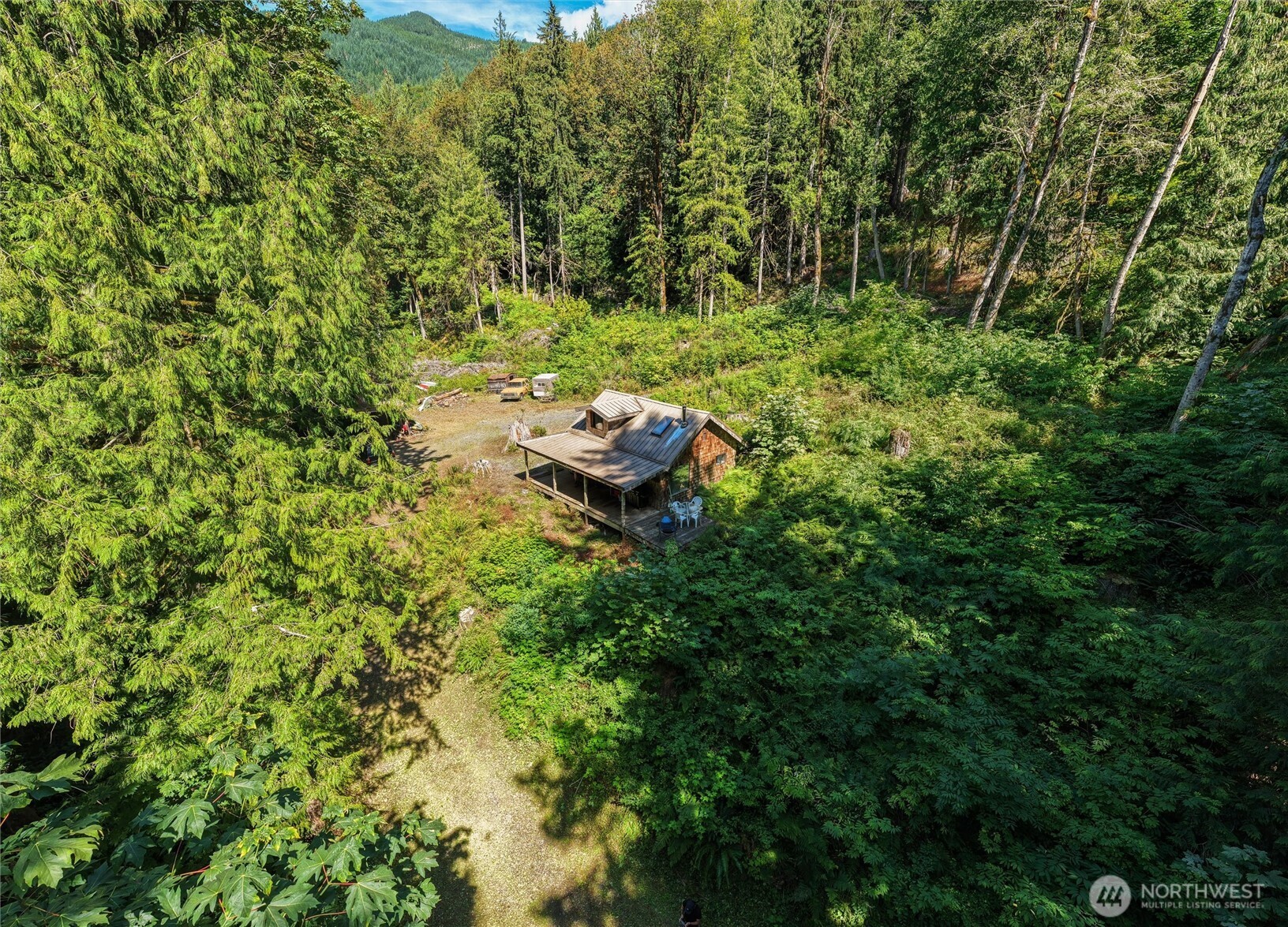 9075 Upper Frost Creek Road Maple Falls, WA 98266 - Photo 24 of 37 Gallery Image 24