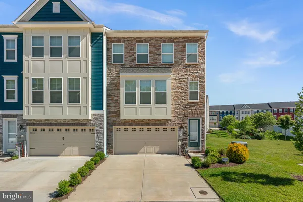 $540,000 | 8338 Amber Beacon Circle, Millersville, MD 21108