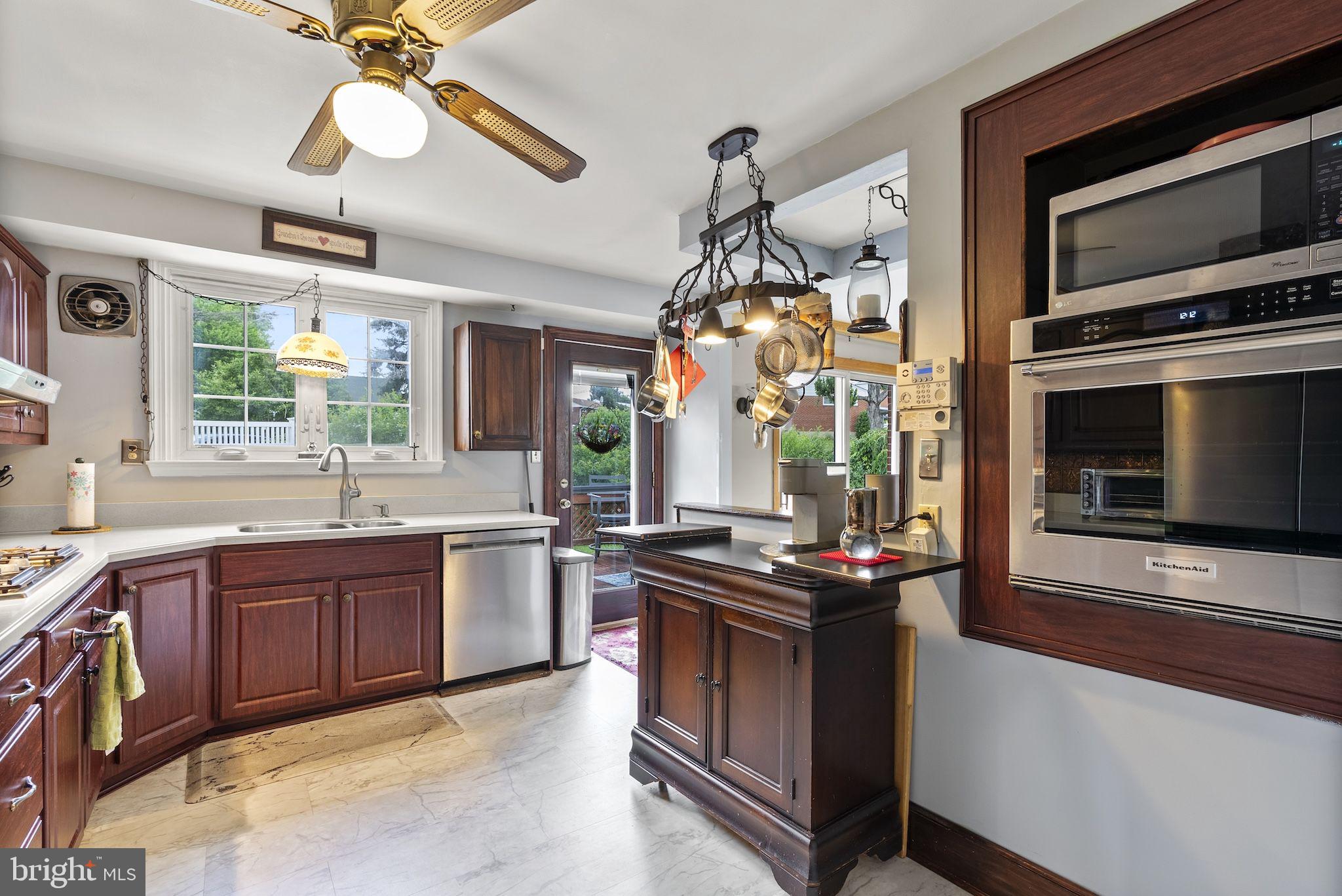 8426 Coco Road Baltimore, MD 21237 - Photo 11 of 50