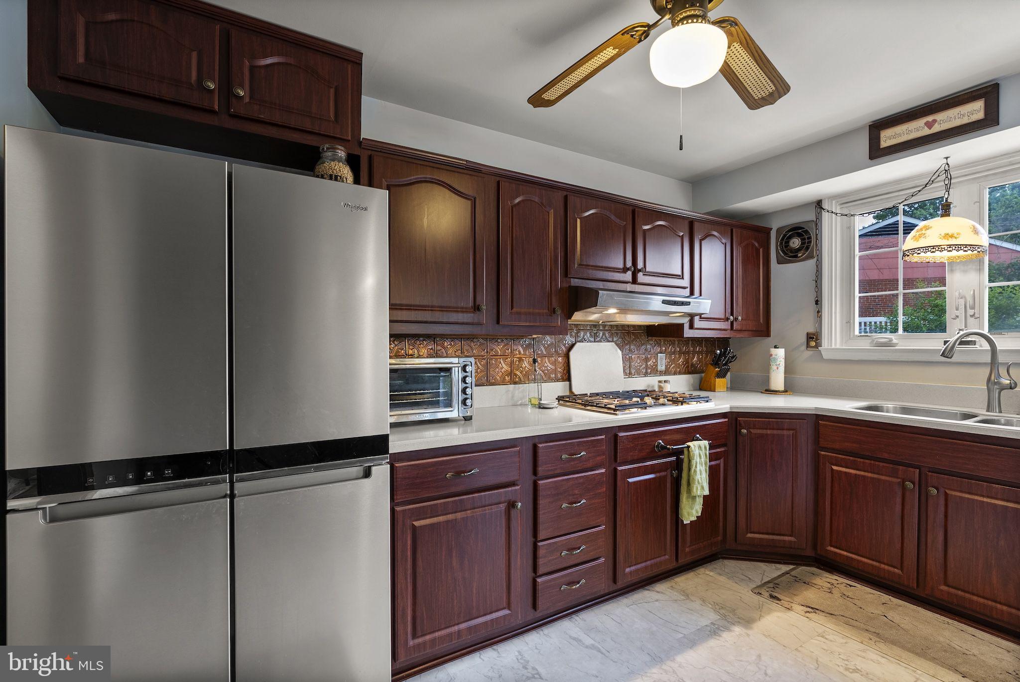 8426 Coco Road Baltimore, MD 21237 - Photo 12 of 50