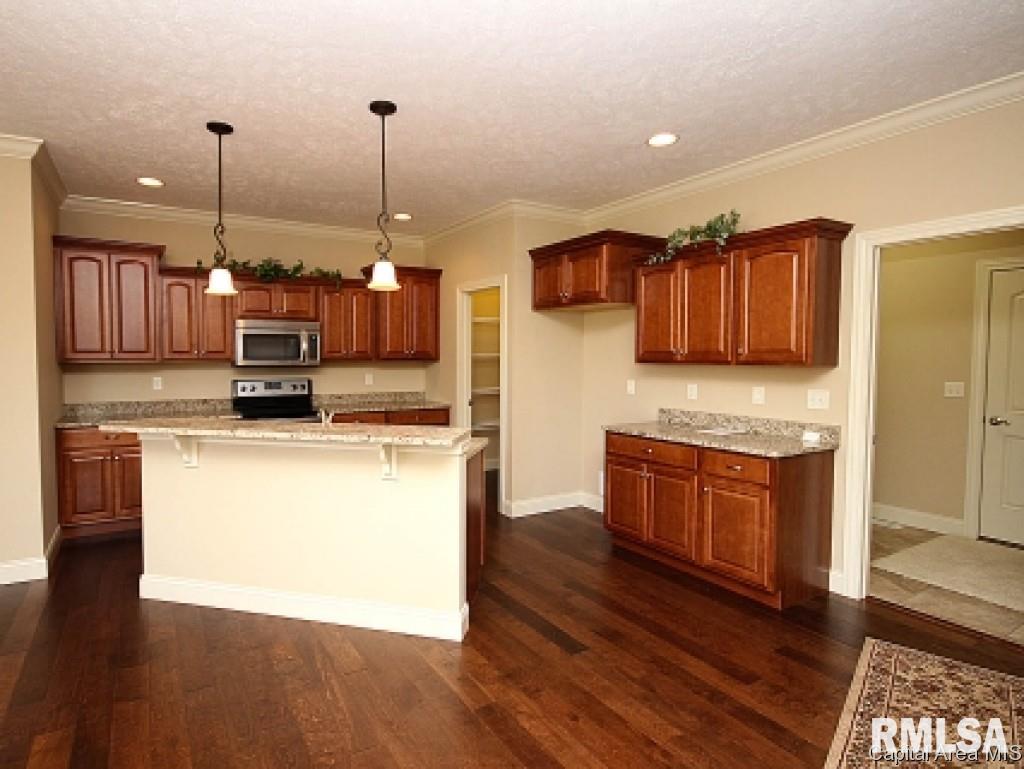 5601 Legacy Lane Springfield, IL 62711 - Photo 8 of 15 Gallery Image 8