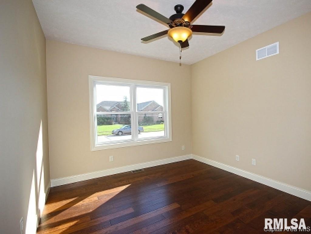 5601 Legacy Lane Springfield, IL 62711 - Photo 9 of 15 Gallery Image 9