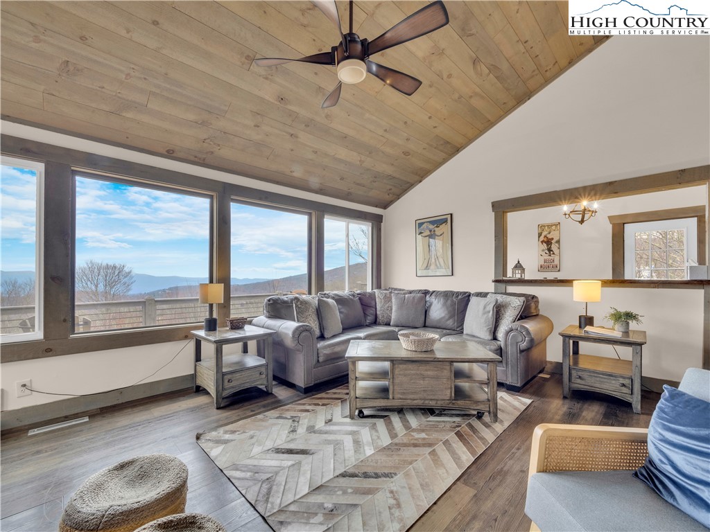 39 The Slopes Road Beech Mountain, NC 28604 - Photo 11 of 33 Gallery Image 11