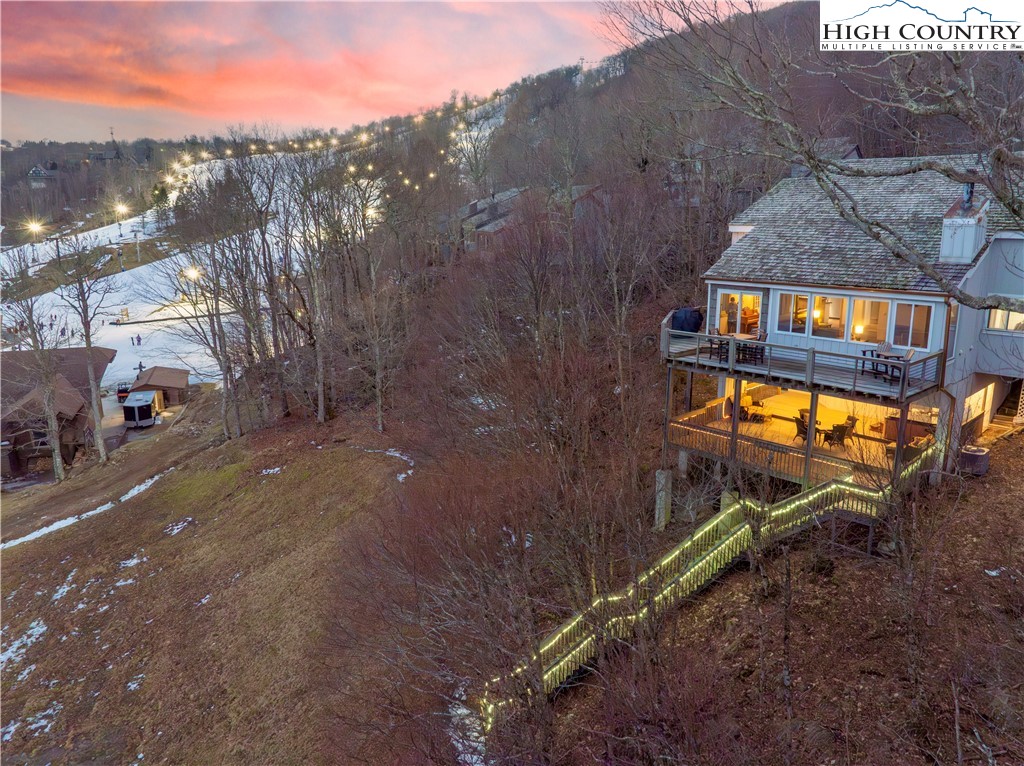 39 The Slopes Road Beech Mountain, NC 28604 - Photo 2 of 33 Gallery Image 2
