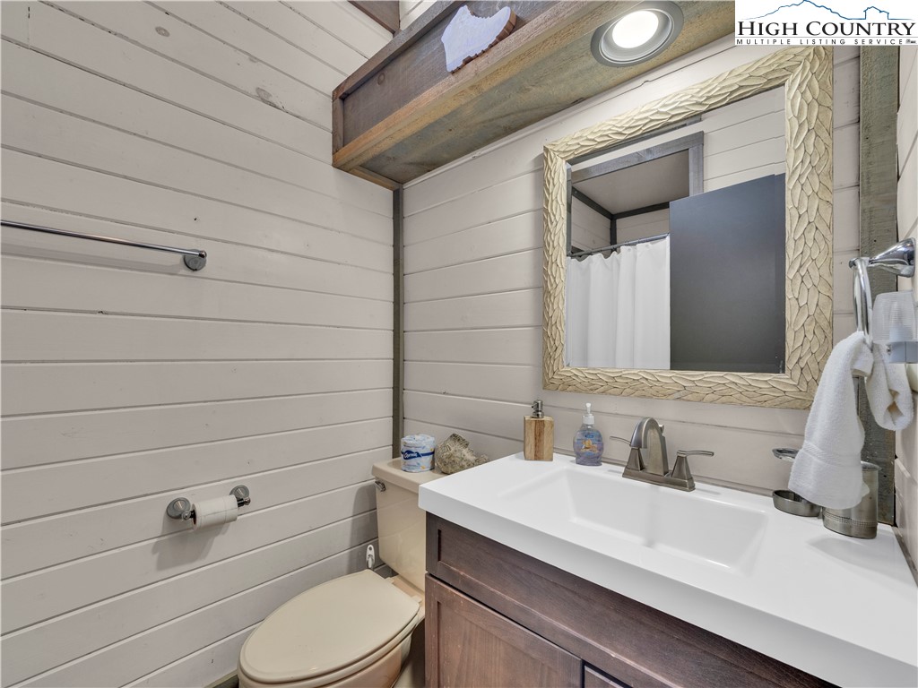 39 The Slopes Road Beech Mountain, NC 28604 - Photo 31 of 33 Gallery Image 31