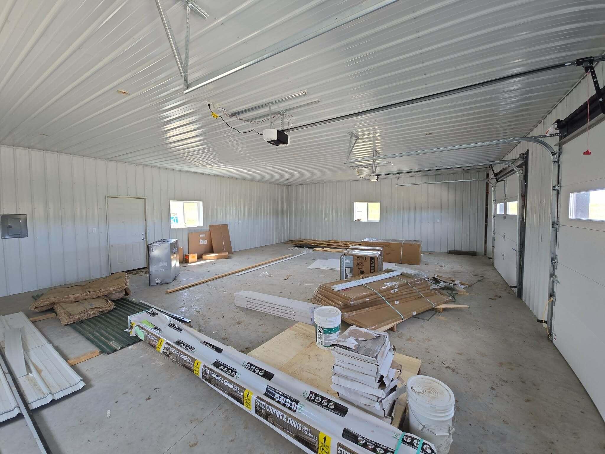 106 Decker Road Sheridan, WY 82801 - Photo 15 of 16 Garage