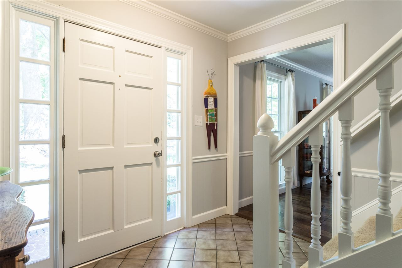8701 Harrogate Court Raleigh, NC 27613 - Photo 2 of 30 Foyer