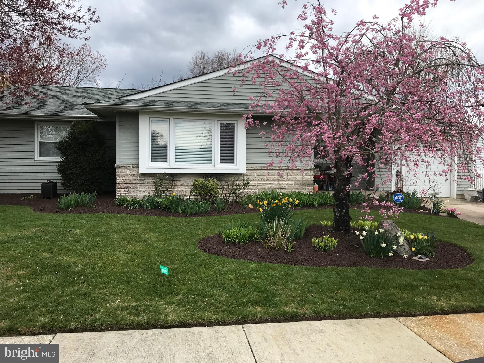17 Stanford Road Somers Point, NJ 08244 - Photo 1 of 19 Front