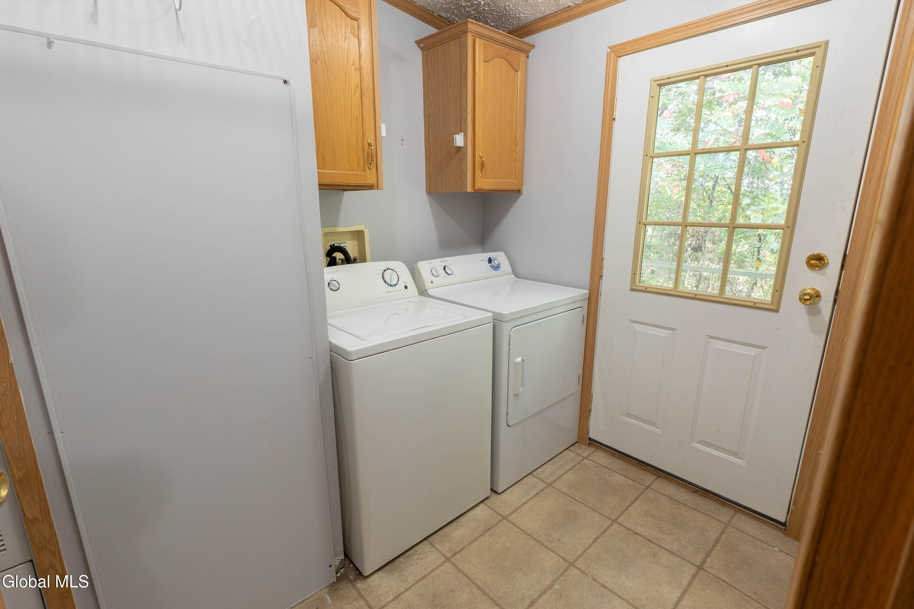 185 B Brookwood Road Halfmoon, NY 12188 - Photo 16 of 36 185B-Brookwood--6