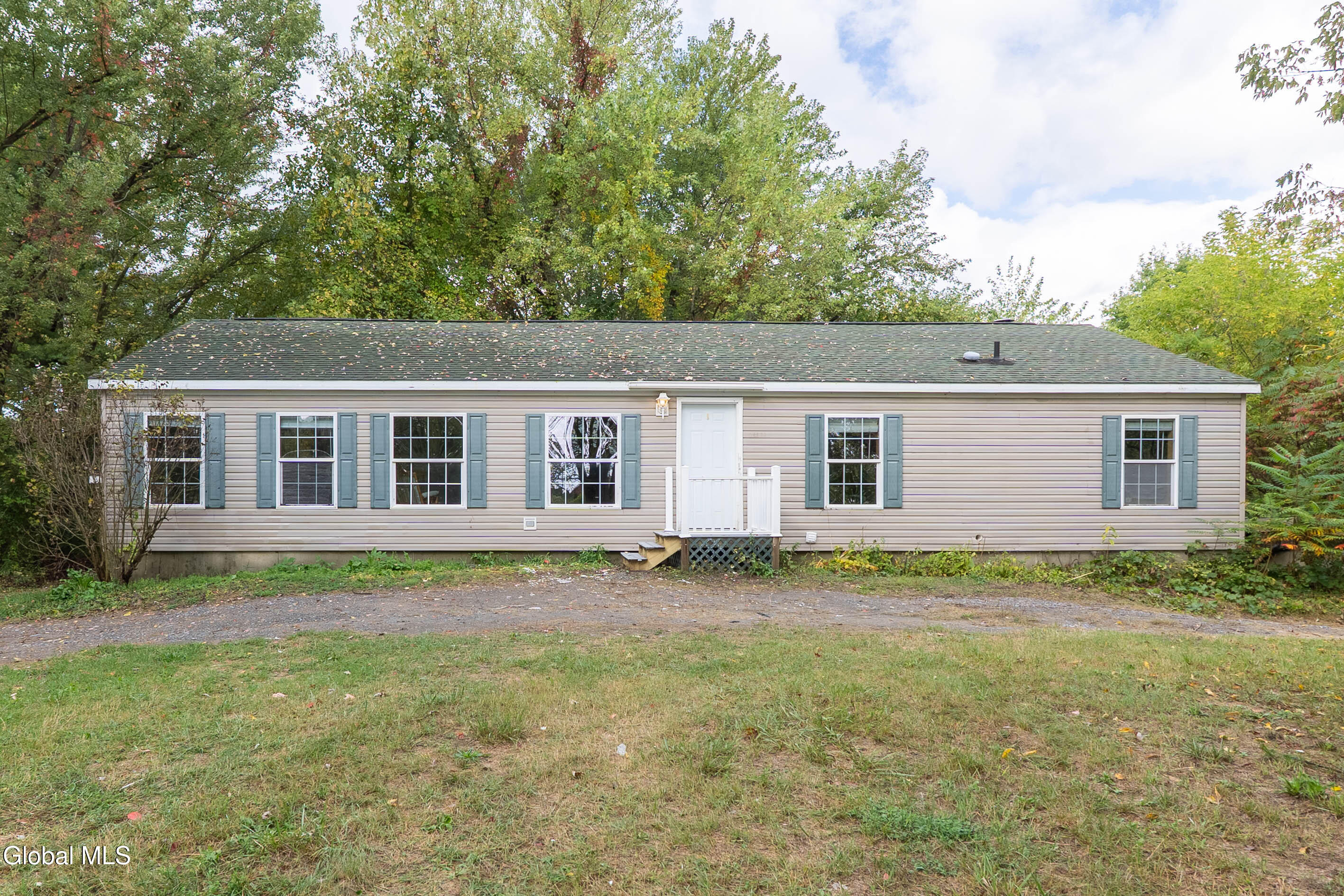 185 B Brookwood Road Halfmoon, NY 12188 - Photo 2 of 36 185B-Brookwood--29