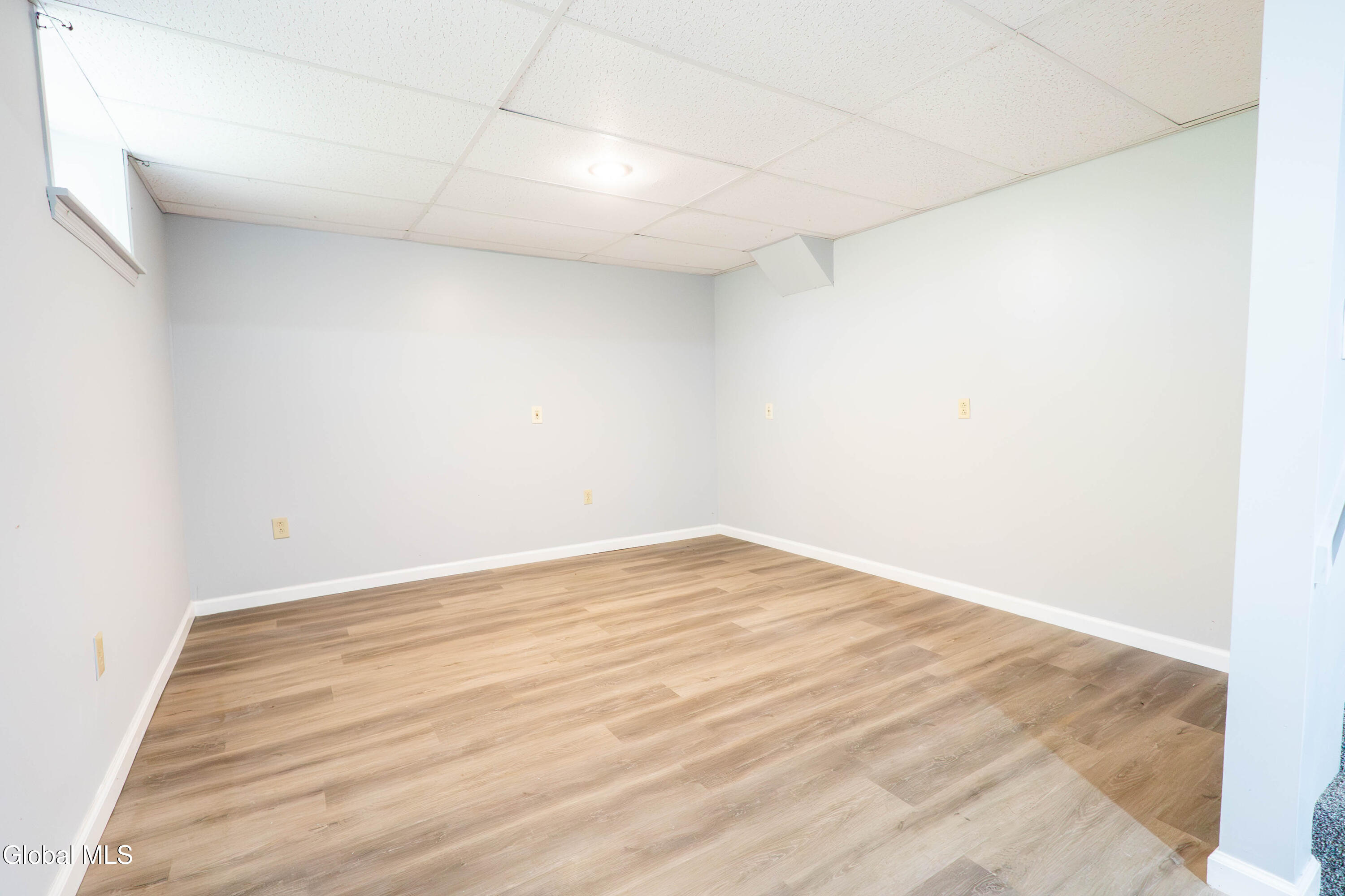 185 B Brookwood Road Halfmoon, NY 12188 - Photo 34 of 36 185B-Brookwood--36