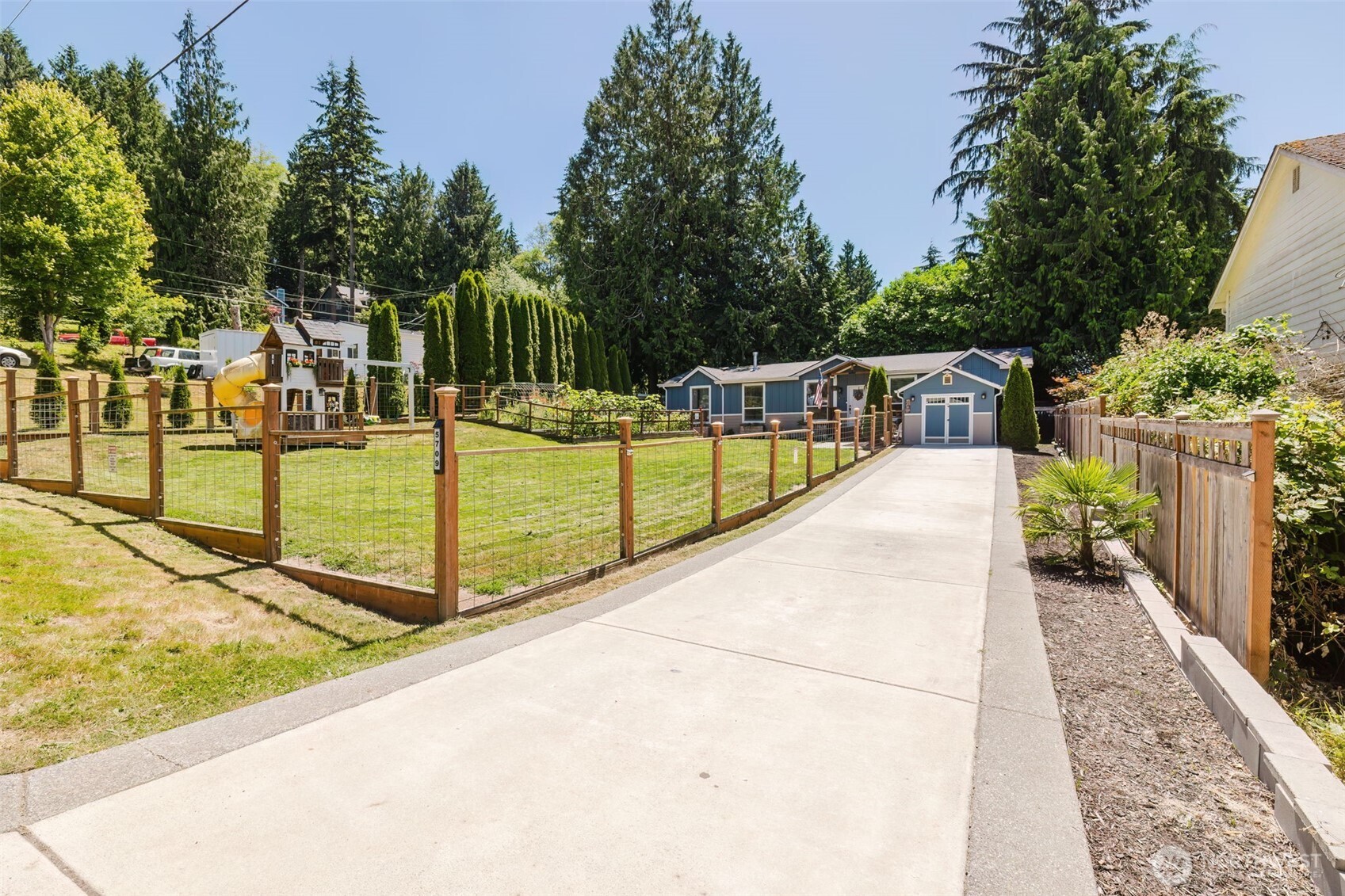 5709 Northeast Woodburn Road Kingston, WA 98346 - Photo 2 of 40