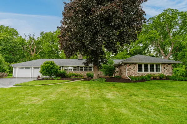 $824,500 | 2355 North 147th Street, Brookfield, WI 53005