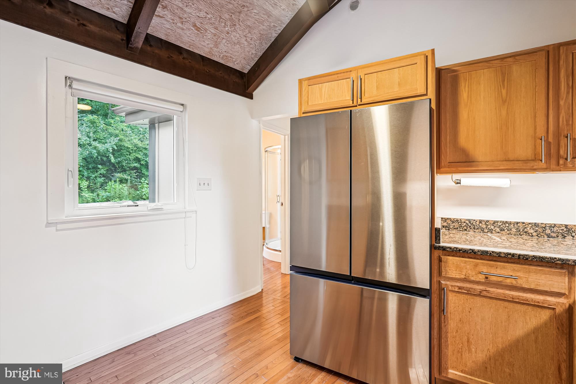 21826 Blue Ridge Mountain Road Paris, VA 20130 - Photo 22 of 60 New Samsung French door fridge; hardwood floors