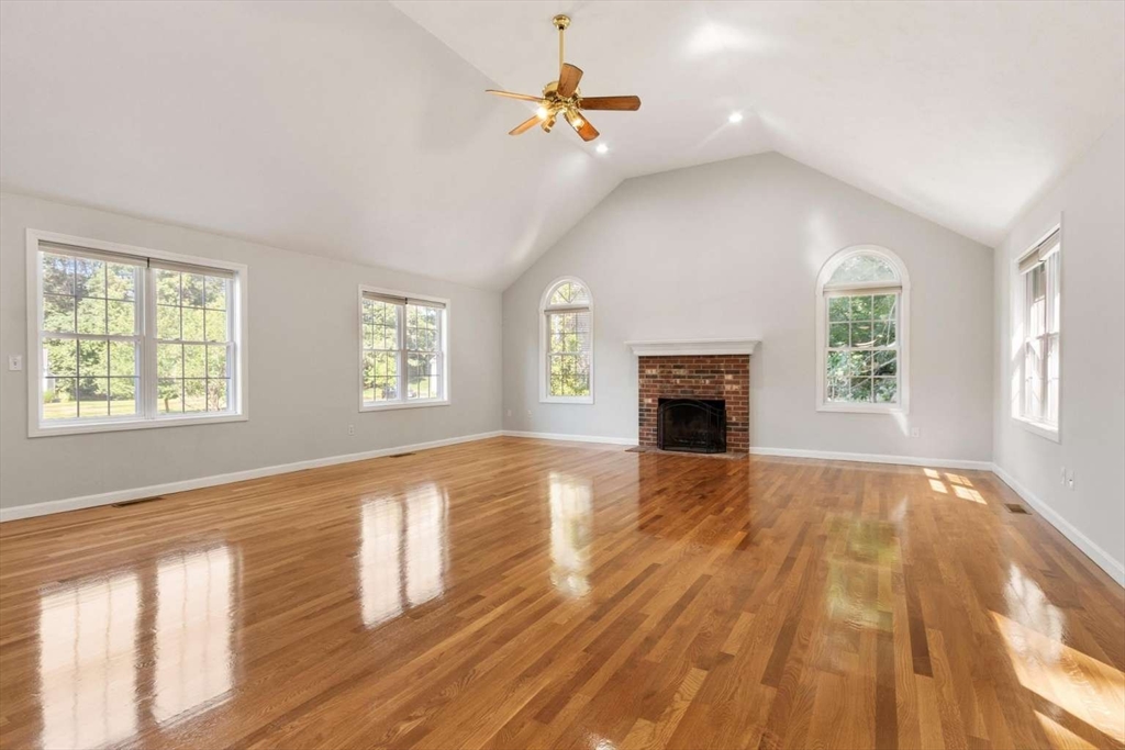 15 Marks Way Maynard, MA 01754 - Photo 9 of 20