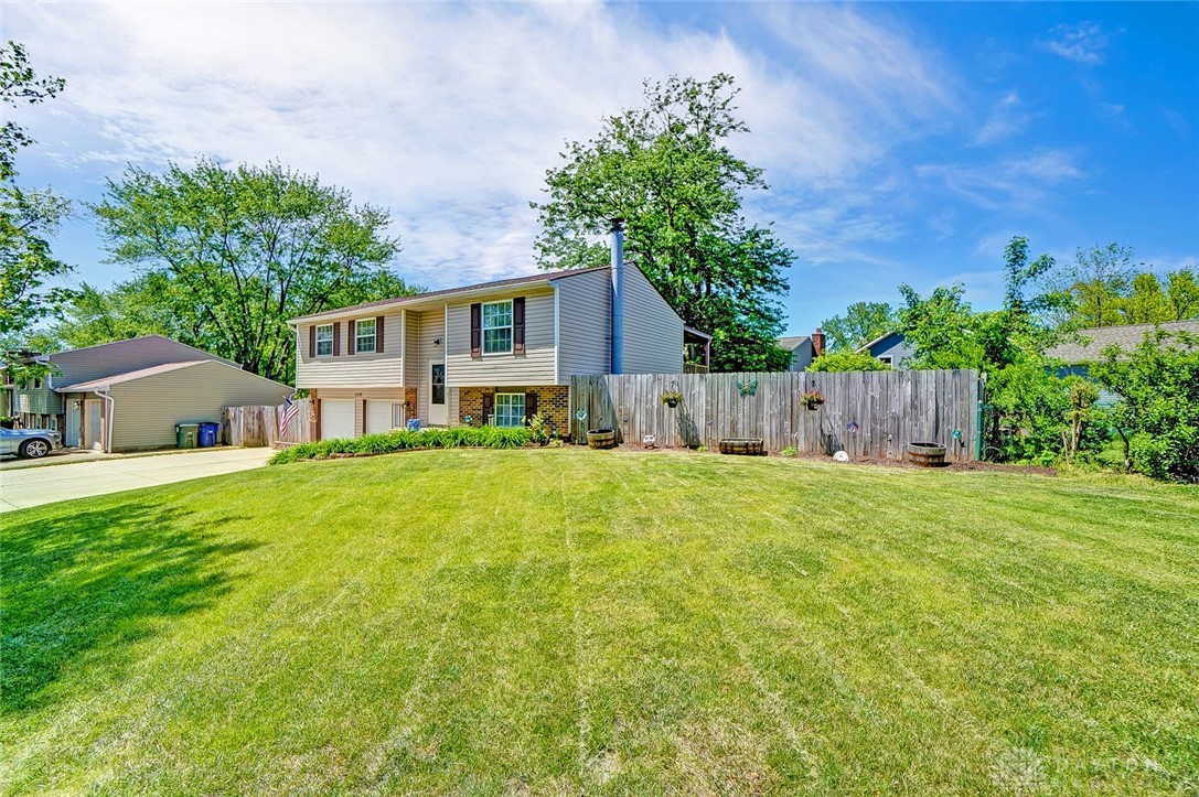 5220 Gander Road West Dayton, OH 45424 - Photo 2 of 41