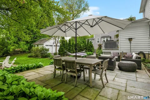 $1,595,000 | 229 West Avenue, Darien, CT 06820