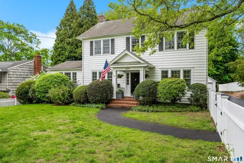 $1,595,000 | 229 West Avenue, Darien, CT 06820