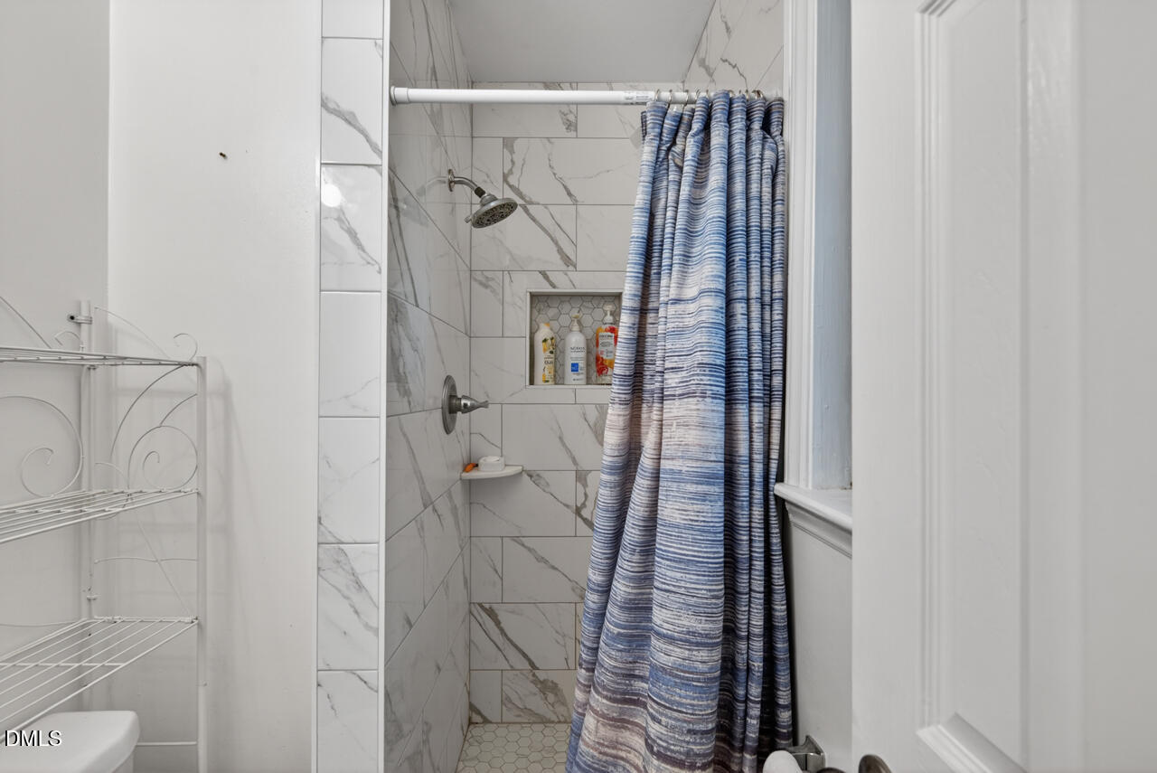 1420 Goodwin Road Durham, NC 27712 - Photo 29 of 54 a view of a bathroom