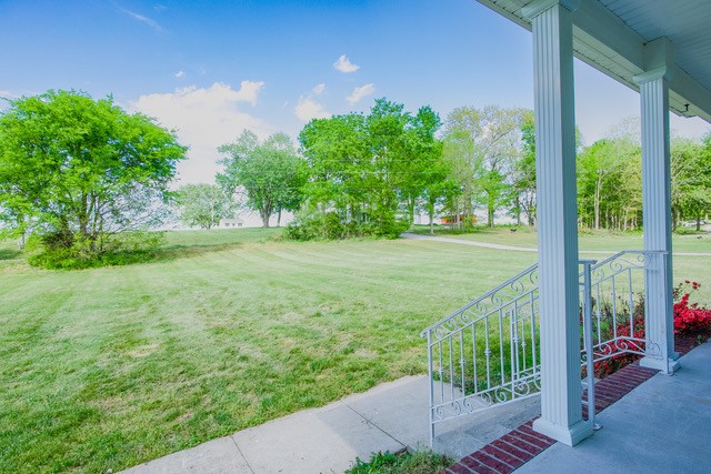 4272 J L Head Road Cedar Hill, TN 37032 - Photo 7 of 30 a view of a garden from a balcony