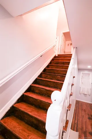 $909,999 | 115-46 220th Street | Long Island Estates