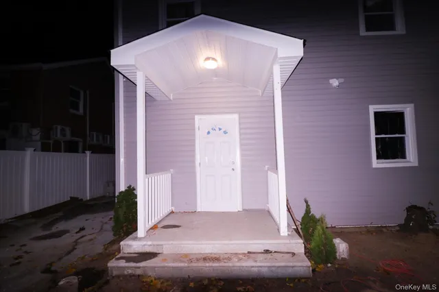 $909,999 | 115-46 220th Street | Long Island Estates