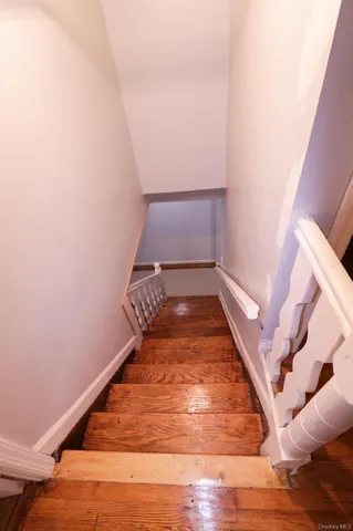 $909,999 | 115-46 220th Street | Long Island Estates