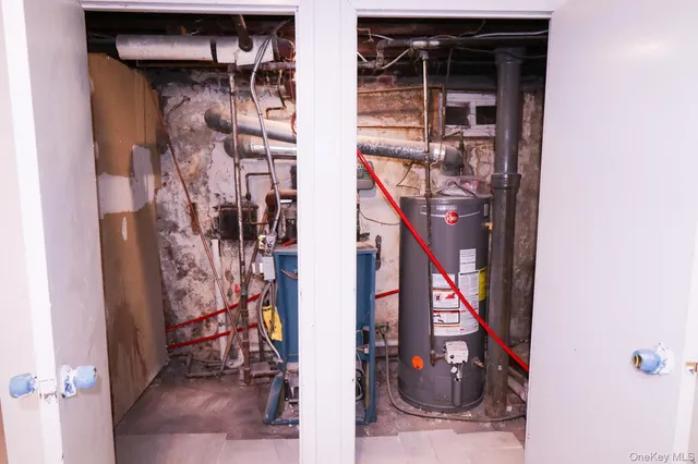 $909,999 | 115-46 220th Street | Long Island Estates