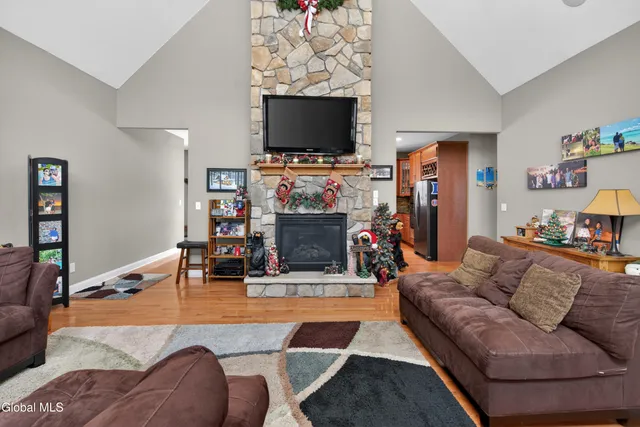 $549,900 | 15 Debbie Lane, Sand Lake, NY 12018