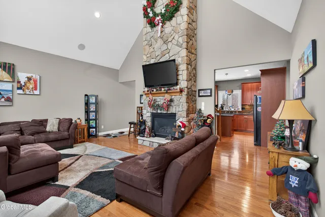 $549,900 | 15 Debbie Lane, Sand Lake, NY 12018