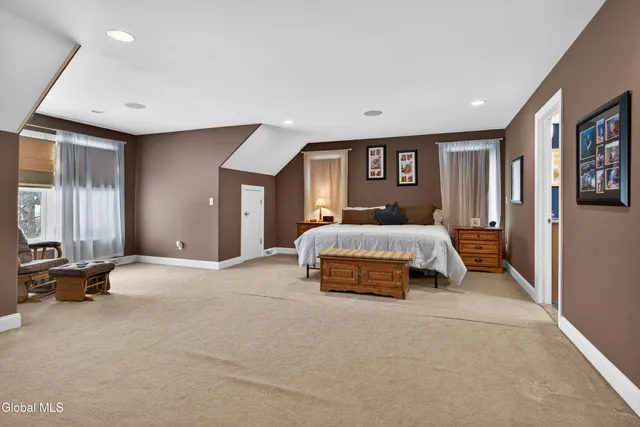 $549,900 | 15 Debbie Lane, Sand Lake, NY 12018