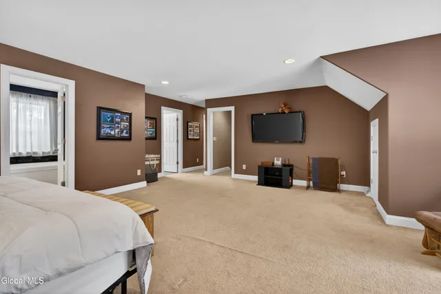 $549,900 | 15 Debbie Lane, Sand Lake, NY 12018