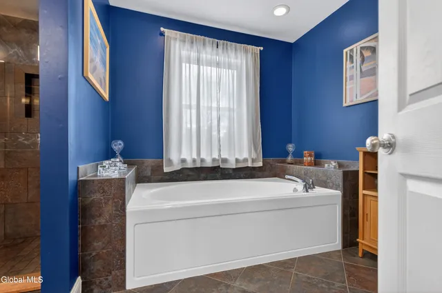 $549,900 | 15 Debbie Lane, Sand Lake, NY 12018