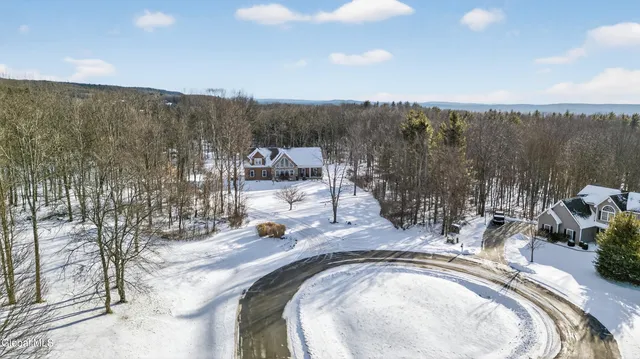 $549,900 | 15 Debbie Lane, Sand Lake, NY 12018