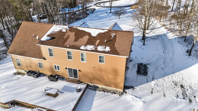 $549,900 | 15 Debbie Lane, Sand Lake, NY 12018