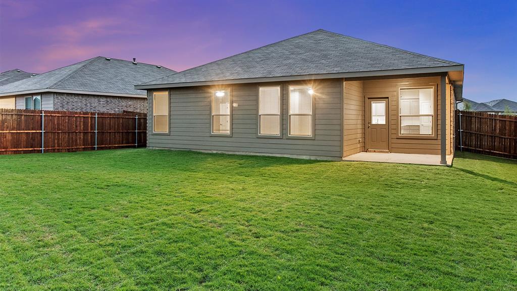 117 Ringtail Drive Rhome, TX 76078 - Photo 25 of 29 Rear Elevation