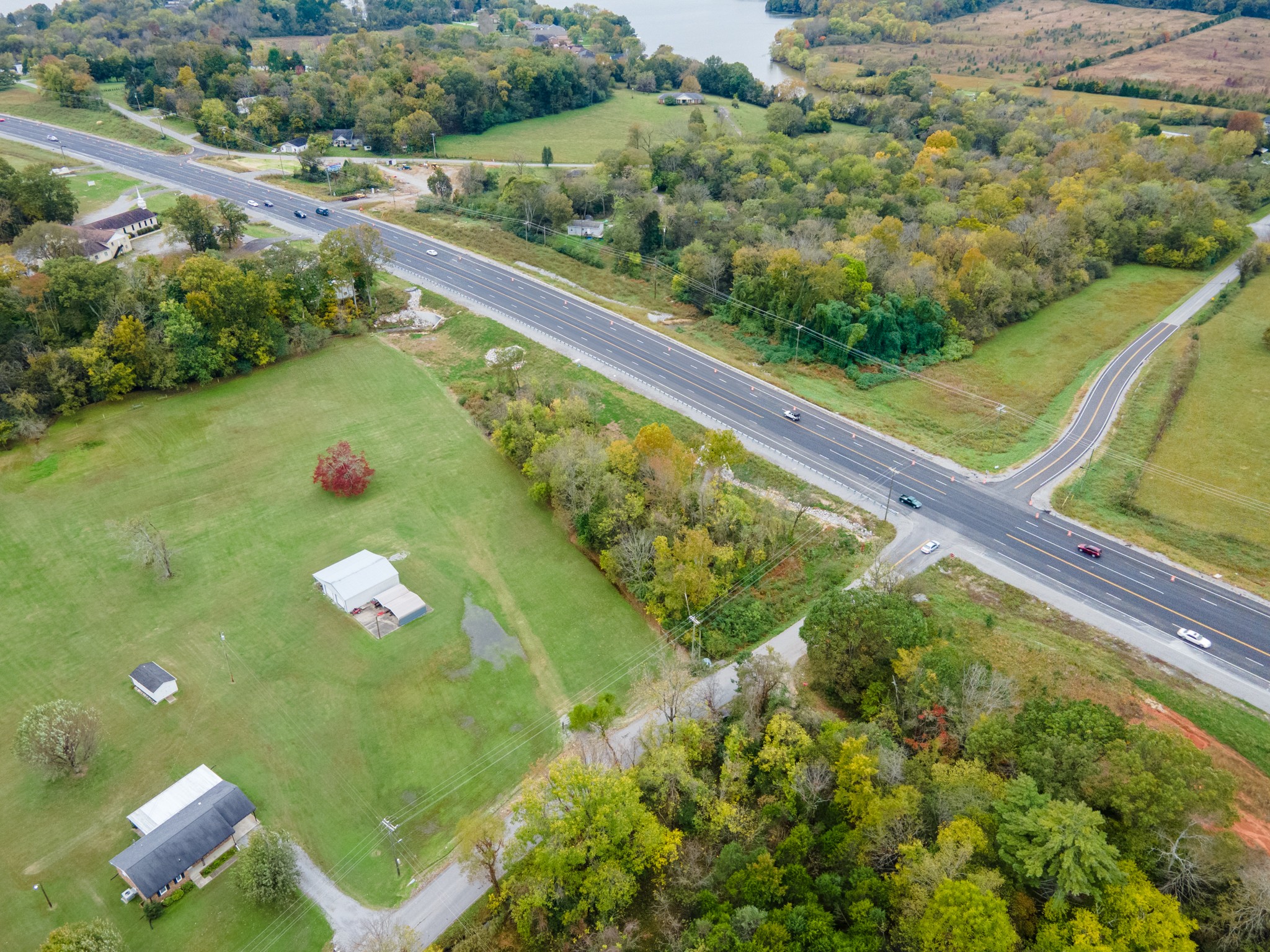 40 Northwest Williams Road Lebanon, TN 37087 - Photo 5 of 11 a view of a garden with a lake