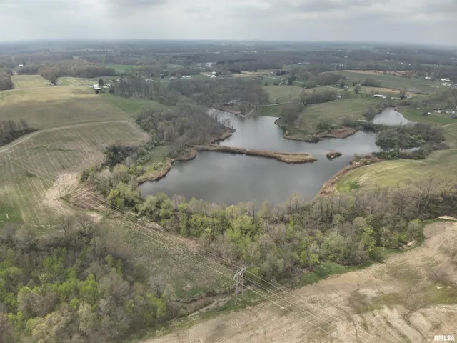 $1,080,000 | 14854 Sesser Lake Road, Sesser, IL 62884