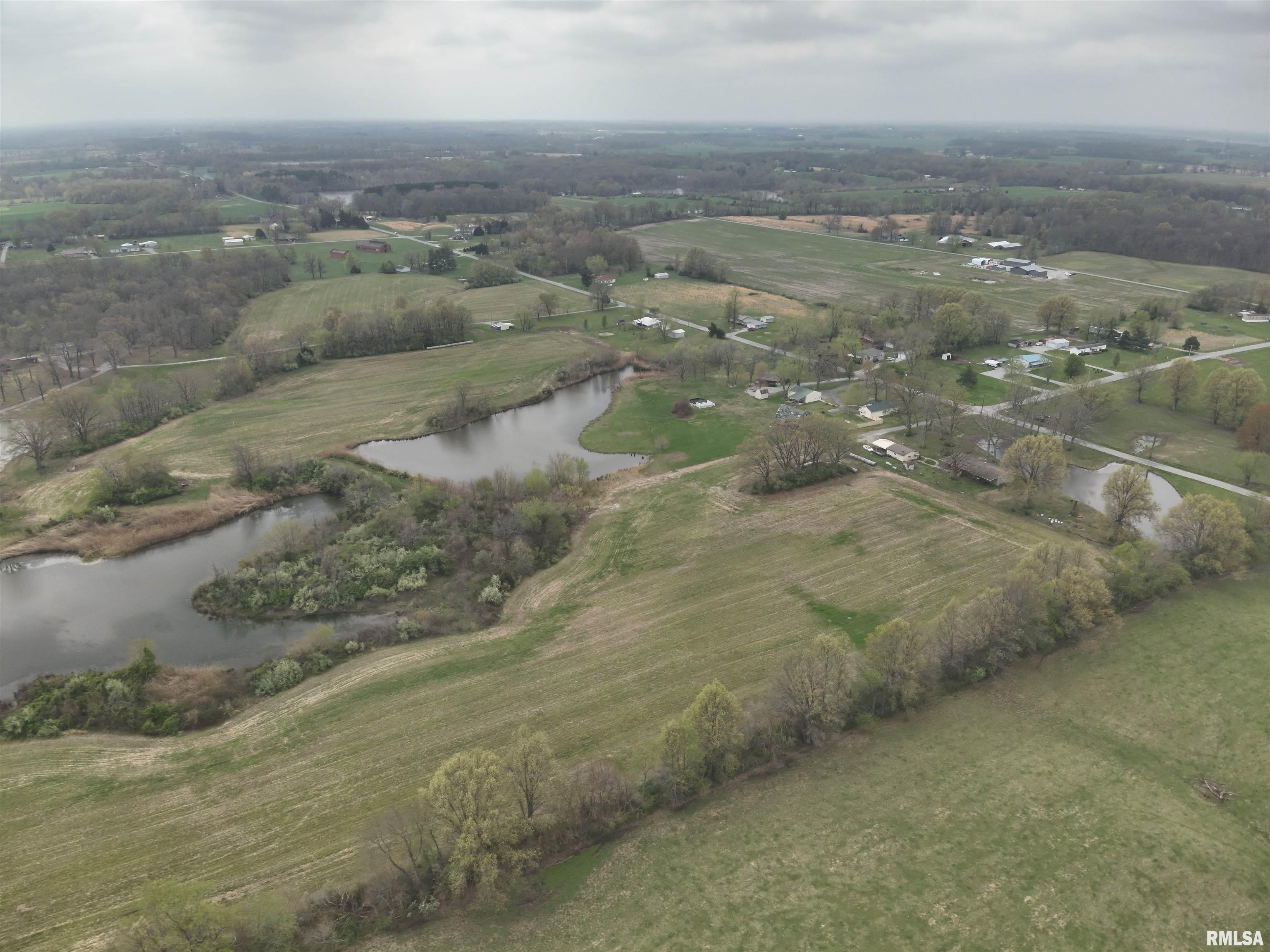 14854 Sesser Lake Road Sesser, IL 62884 - Photo 18 of 44