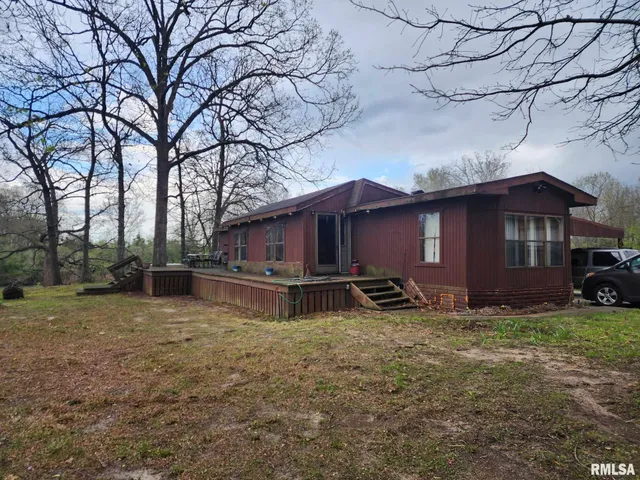 $1,080,000 | 14854 Sesser Lake Road, Sesser, IL 62884