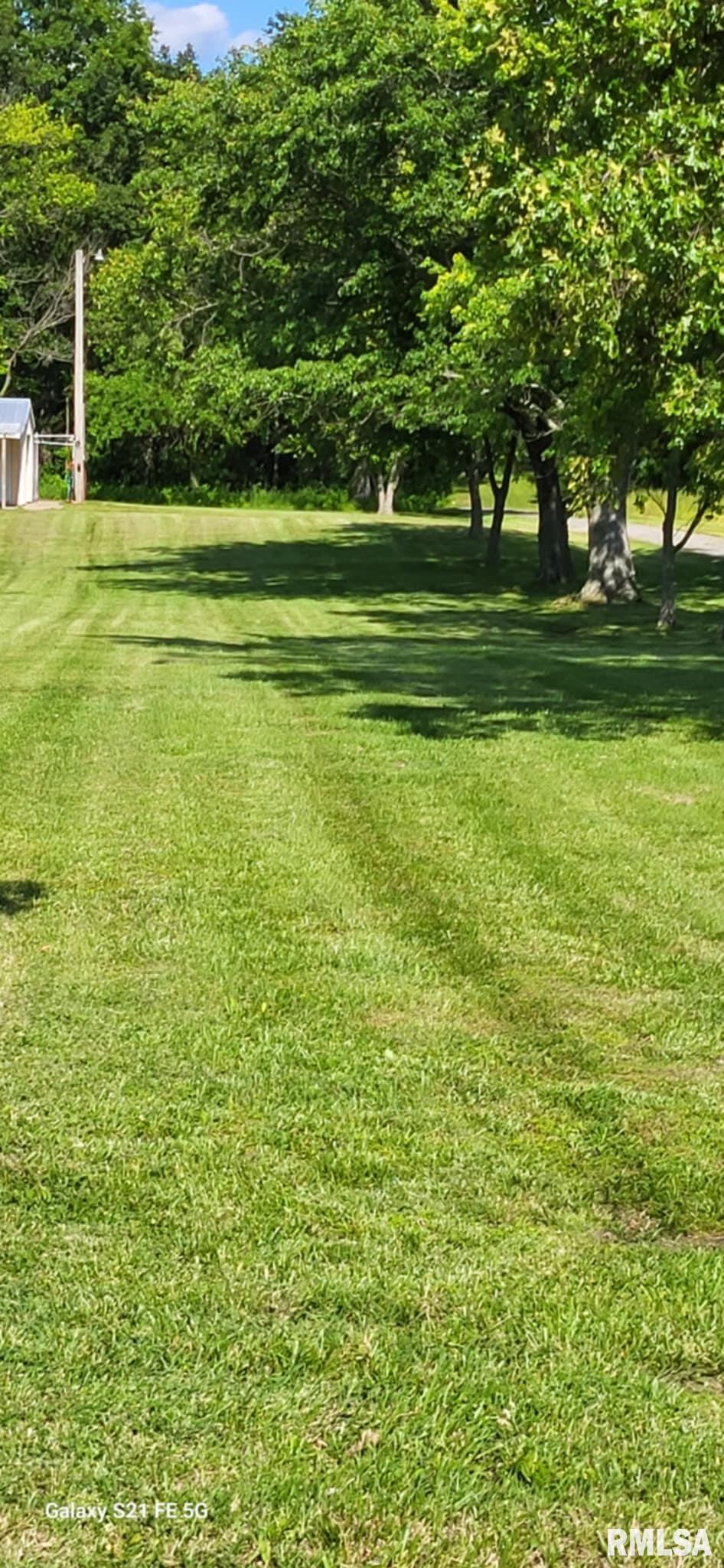 14854 Sesser Lake Road Sesser, IL 62884 - Photo 34 of 44