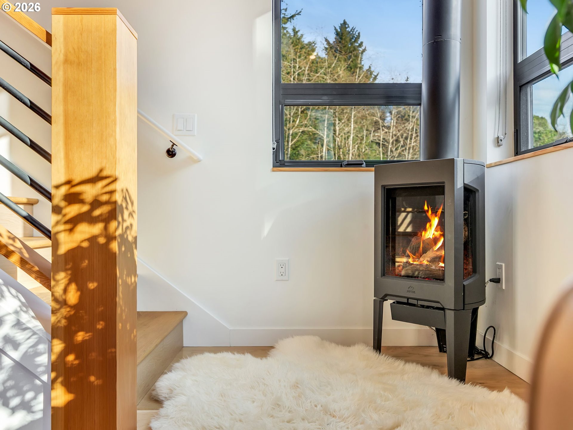 696 North Spruce Street Cannon Beach, OR 97110 - Photo 25 of 48