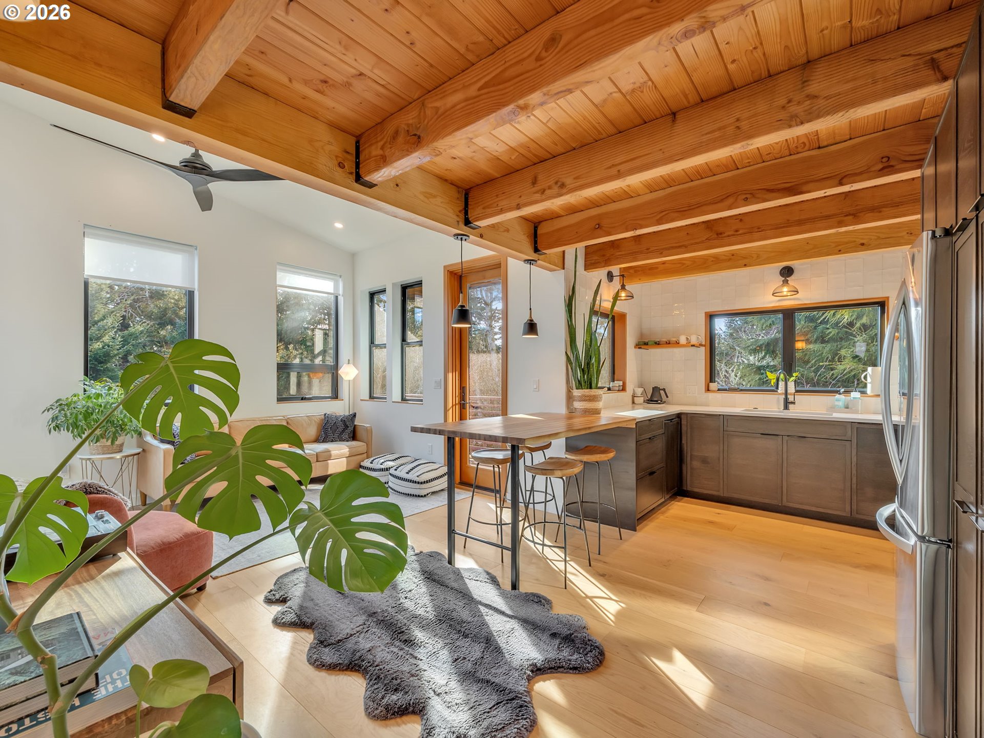 696 North Spruce Street Cannon Beach, OR 97110 - Photo 10 of 48