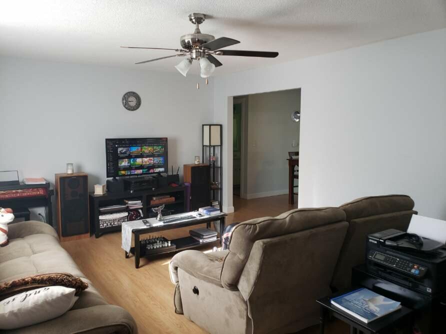 9780 Rosehill Road Berrien Springs, MI 49103 - Photo 6 of 8 Living Room