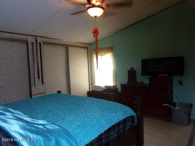 128 Keystone Road Palatka, FL 32177 - Photo 14 of 48 024