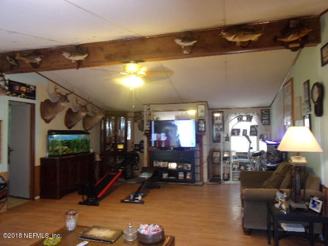 128 Keystone Road Palatka, FL 32177 - Photo 3 of 48 002